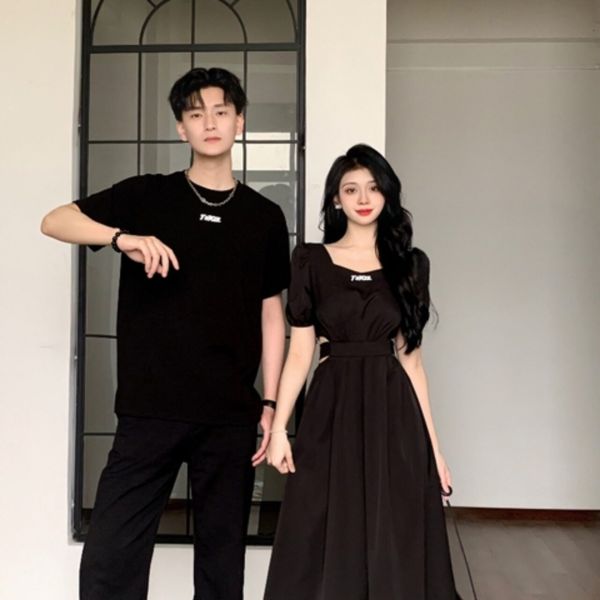 ペアルック 韓国風スリム半袖T＋スカート＆コート（ニッチデザイン、高級感あり）