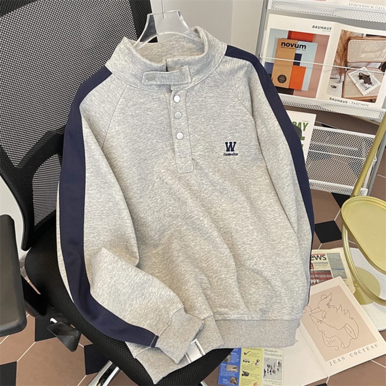 ペアルック Wロゴトレーナー