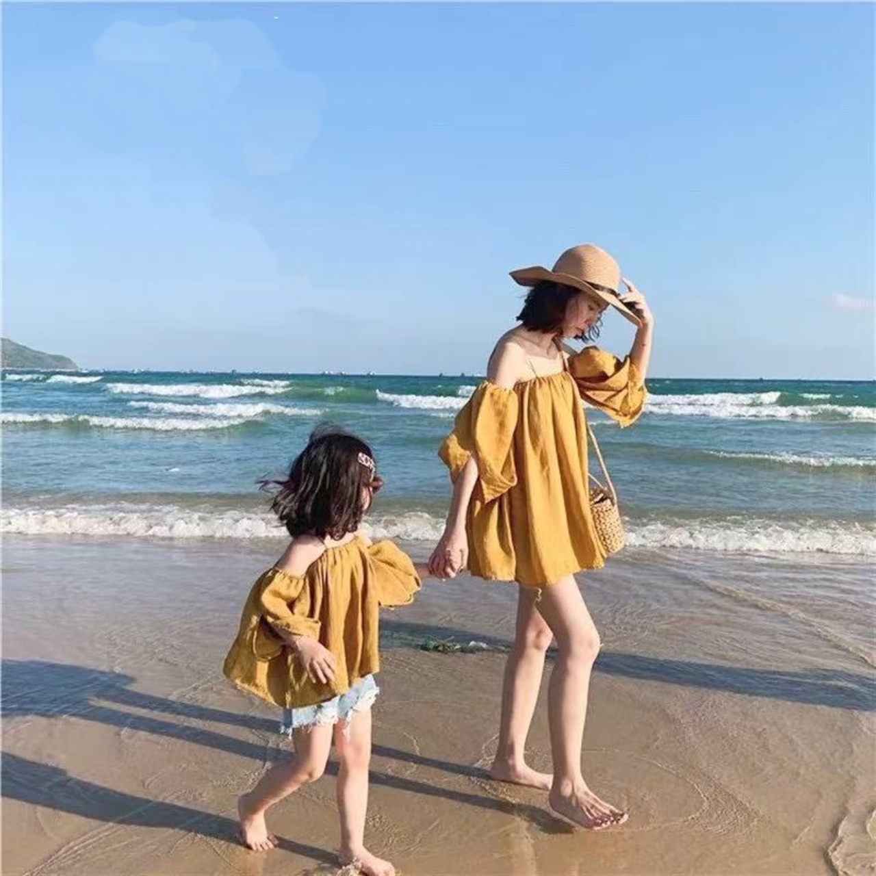 親子ペアルック 爽やかリゾート ワンショルダー 母娘ブラウス