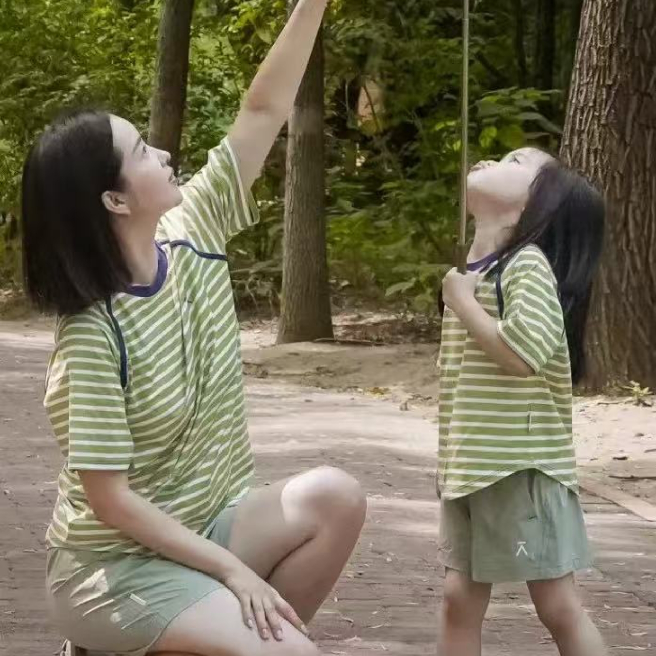 親子ペアルック 爽やかストライプ Tシャツ