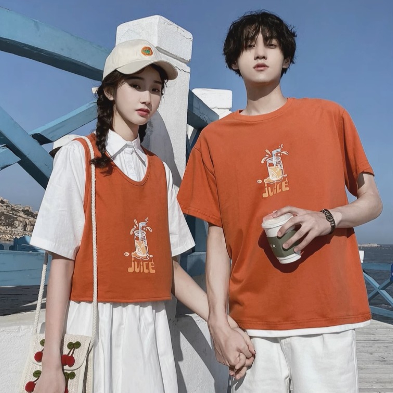 ペアルック ロゴ入り半袖Tシャツ ハーフパンツ ベスト付ワンピース