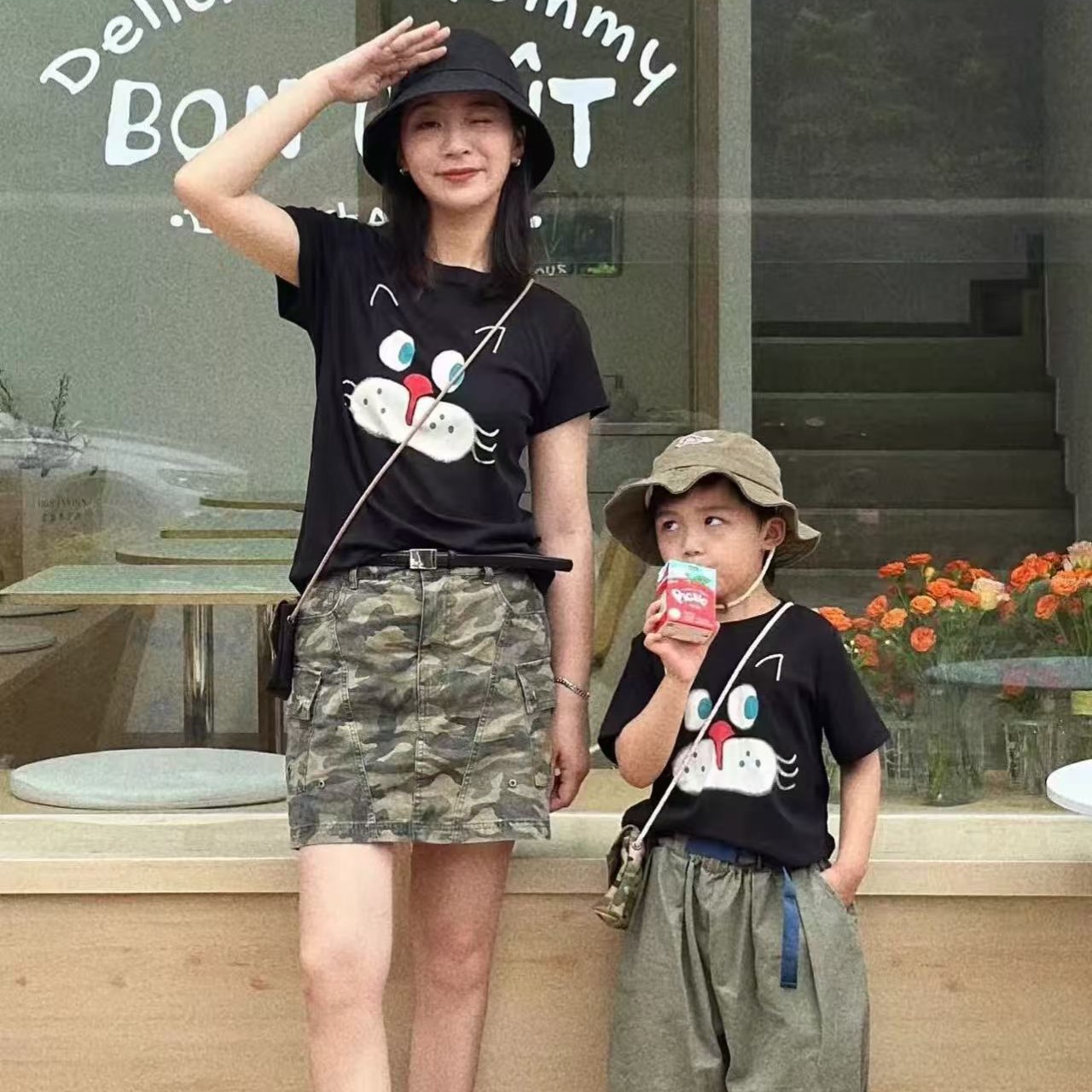 親子ペアルック クロネコTシャツ