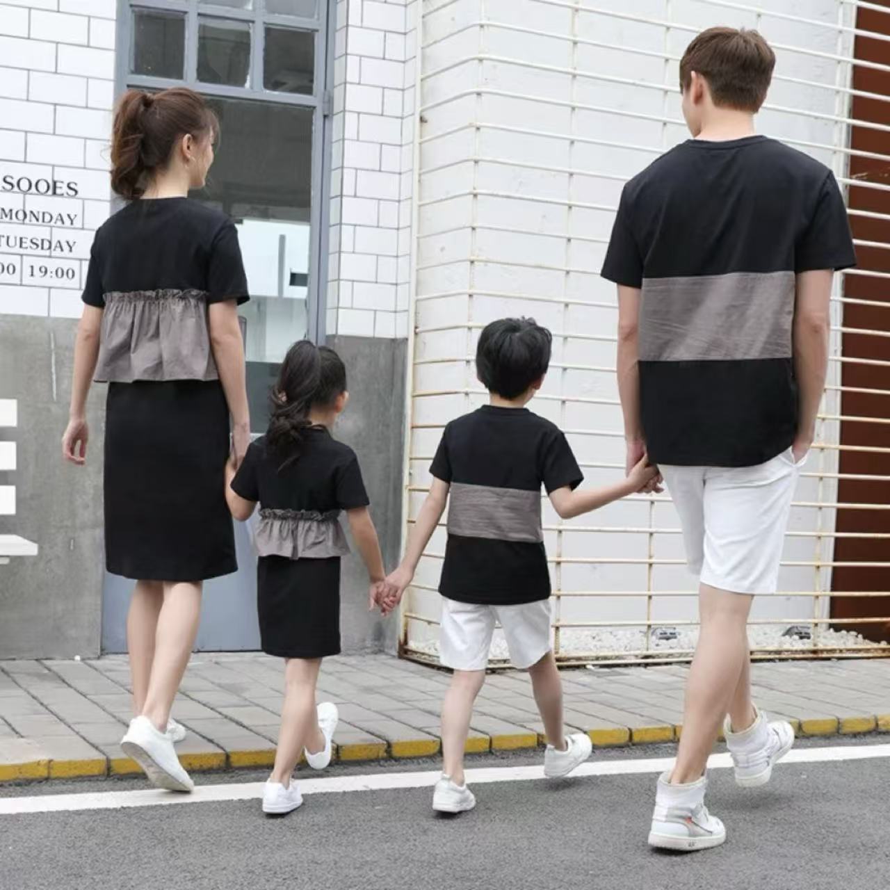 親子ペアルック モノトーン×フリル 洗練ファミリーリンク