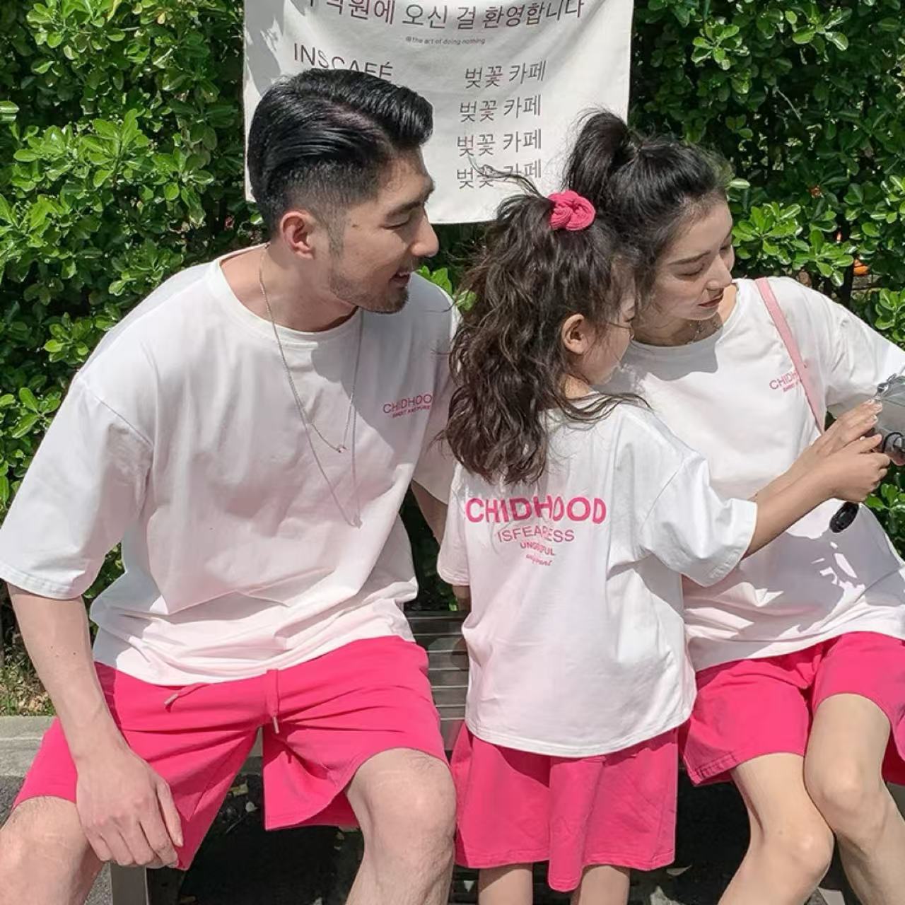 親子ペアルック CHIDHOOD プリントTシャツ＆ハーフパンツ