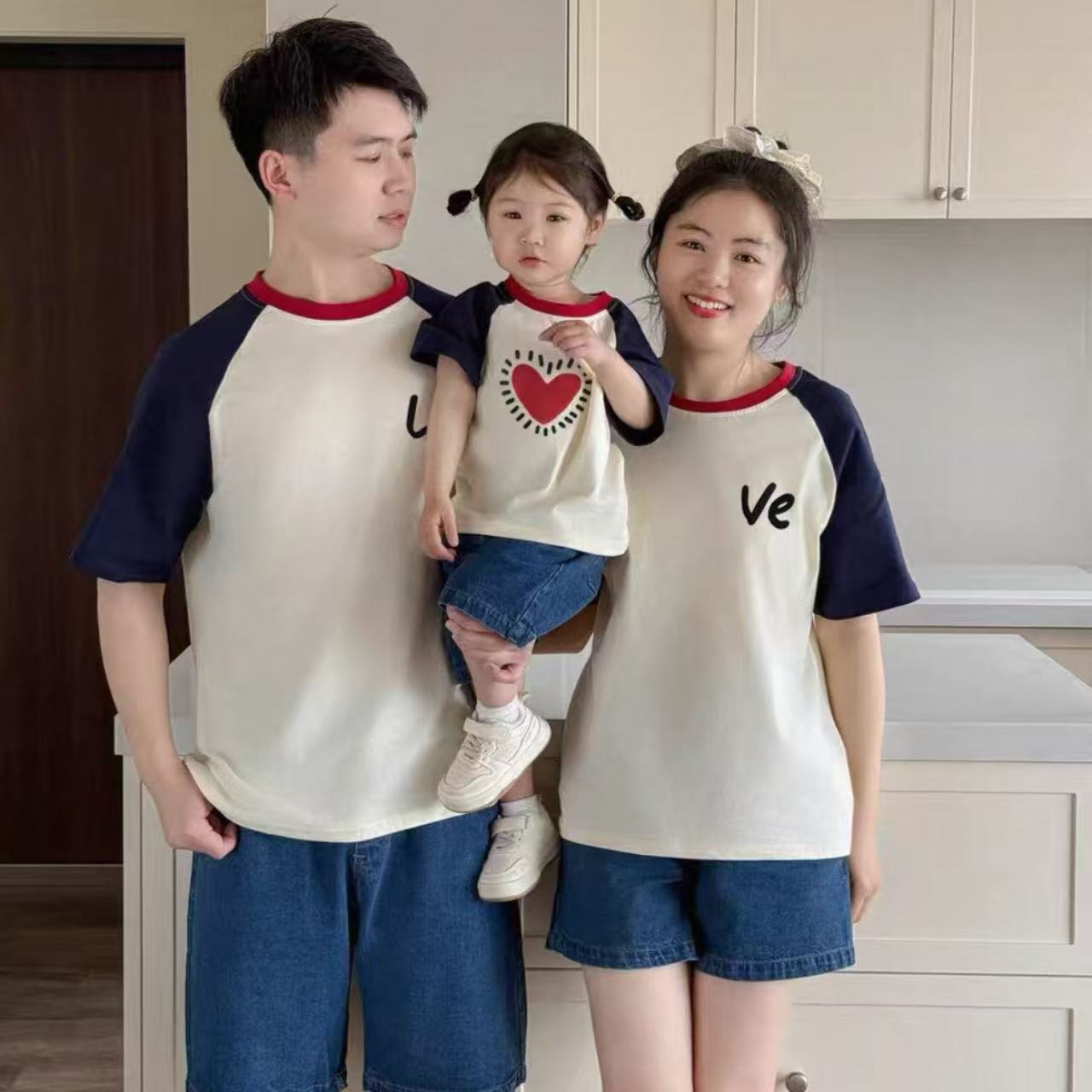 親子ペアルック LOVE＆Heart ファミリーリンクTシャツ
