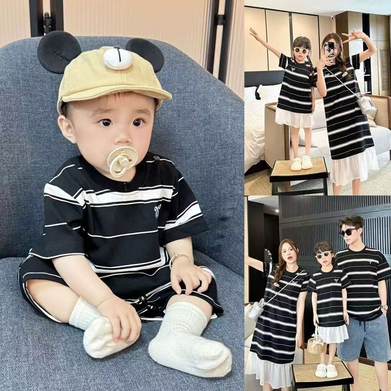 親子ペアルック モノトーンボーダーTシャツ＆ワンピース