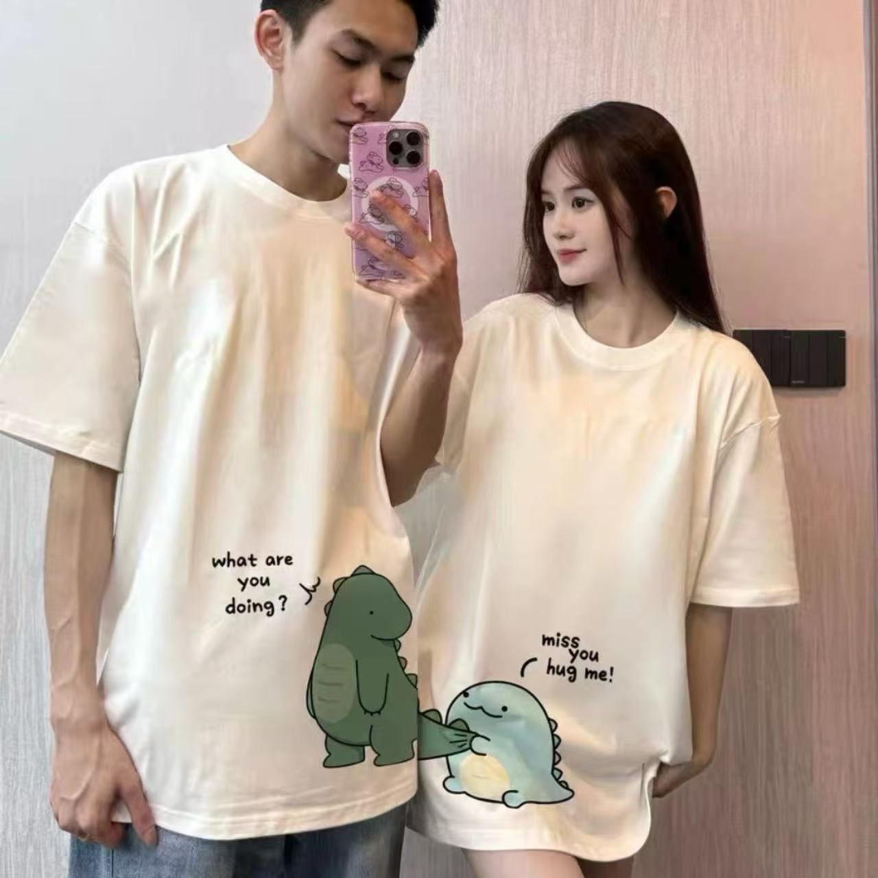 カップルペアルック 怪獣アートでつながるTシャツ【2点セット】