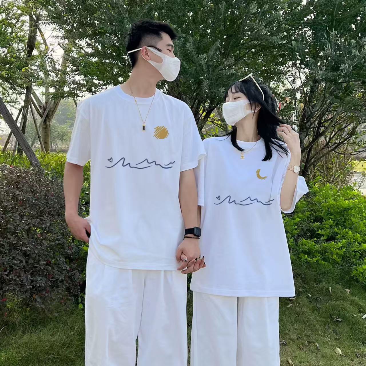 カップルペアルック 月夜の波を描くロマンティックTシャツセット