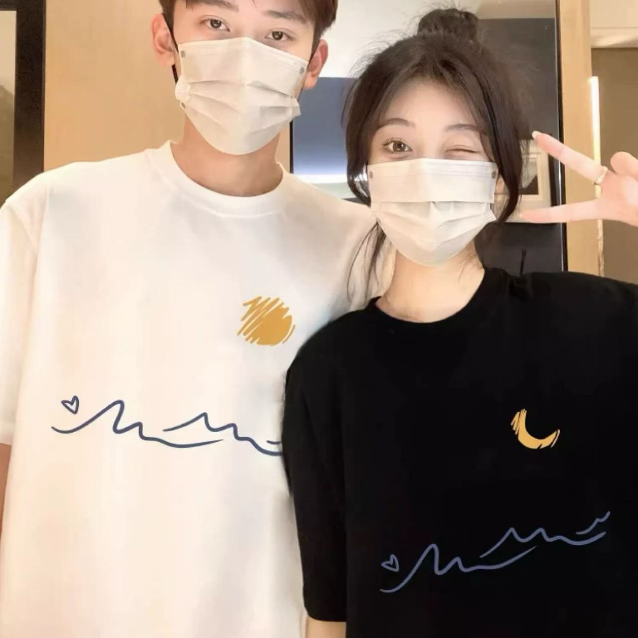 カップルペアルック 月夜の波を描くロマンティックTシャツセット
