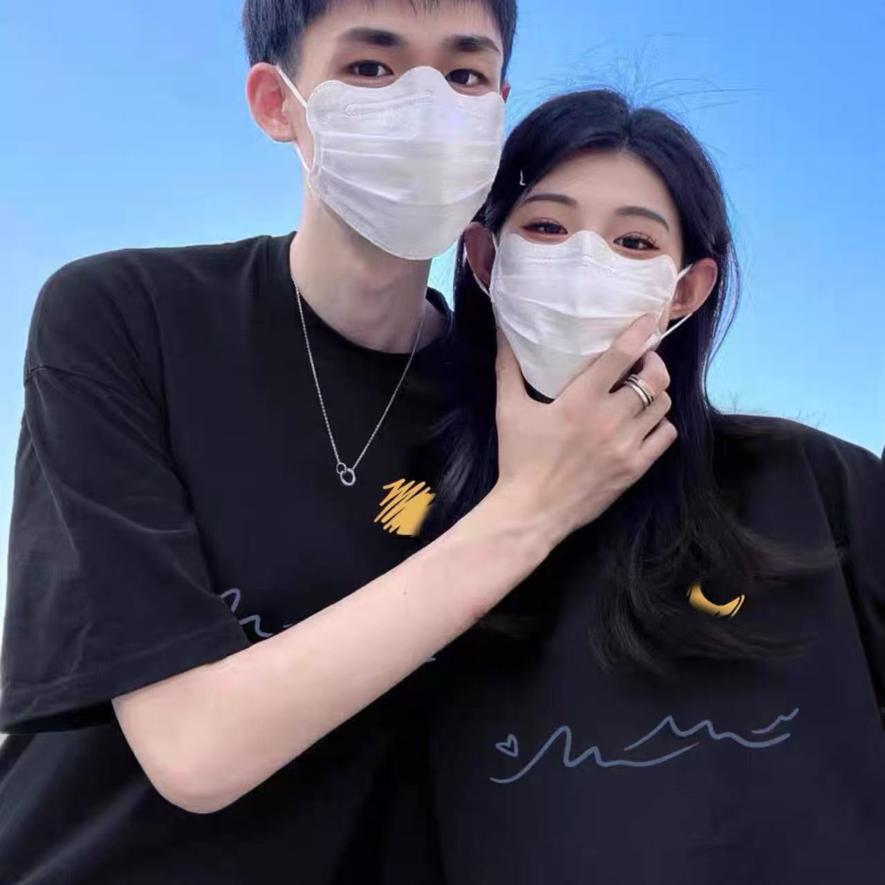 カップルペアルック 月夜の波を描くロマンティックTシャツセット