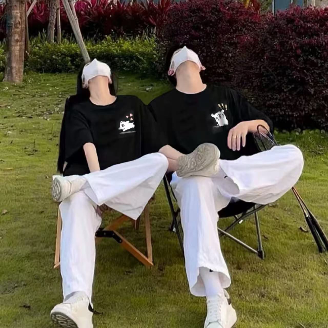 カップルペアルック 犬とハートのアートラインTシャツセット