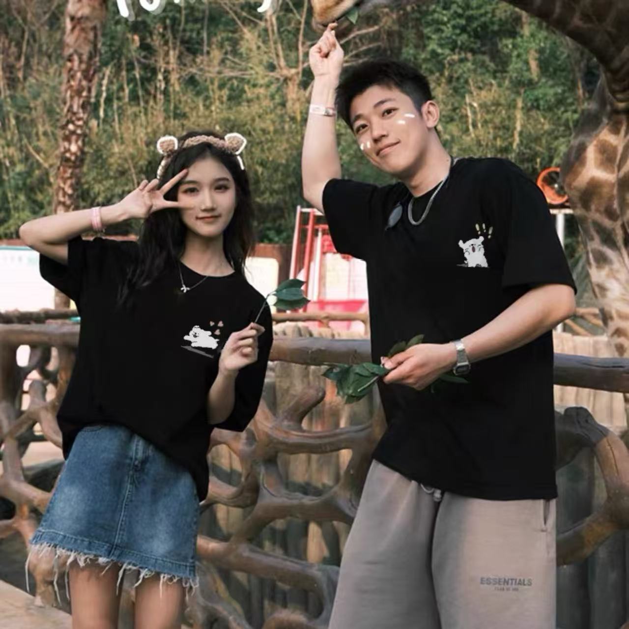 カップルペアルック 犬とハートのアートラインTシャツセット