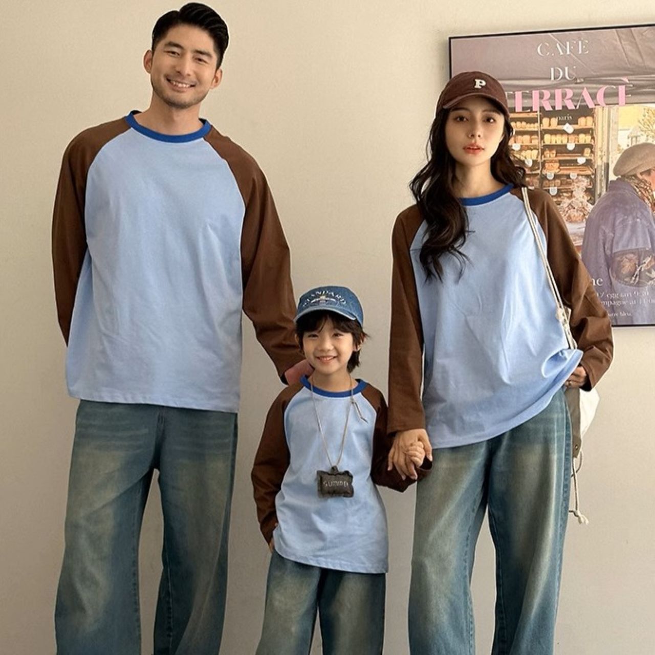 親子ペアルック 長袖ラグランTシャツ ブラウン×ブルー ファミリーお揃いコーデ