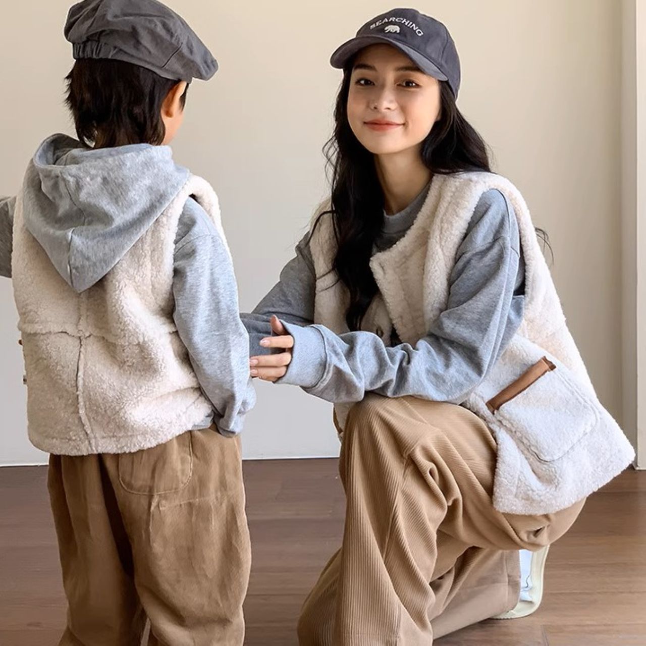 親子ペアルック リバーシブルベスト スエード風×羊毛フリース ファミリーお揃い