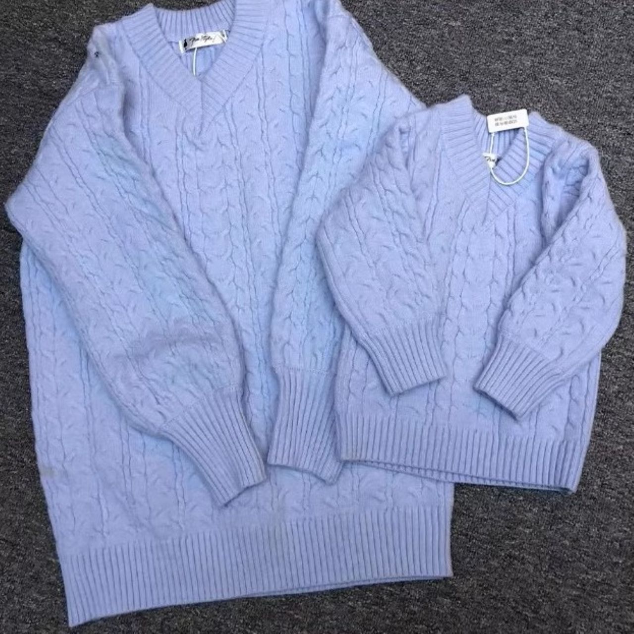 親子ペアルック ニット アイスブルー ざっくりケーブル編み ゆったり カジュアル