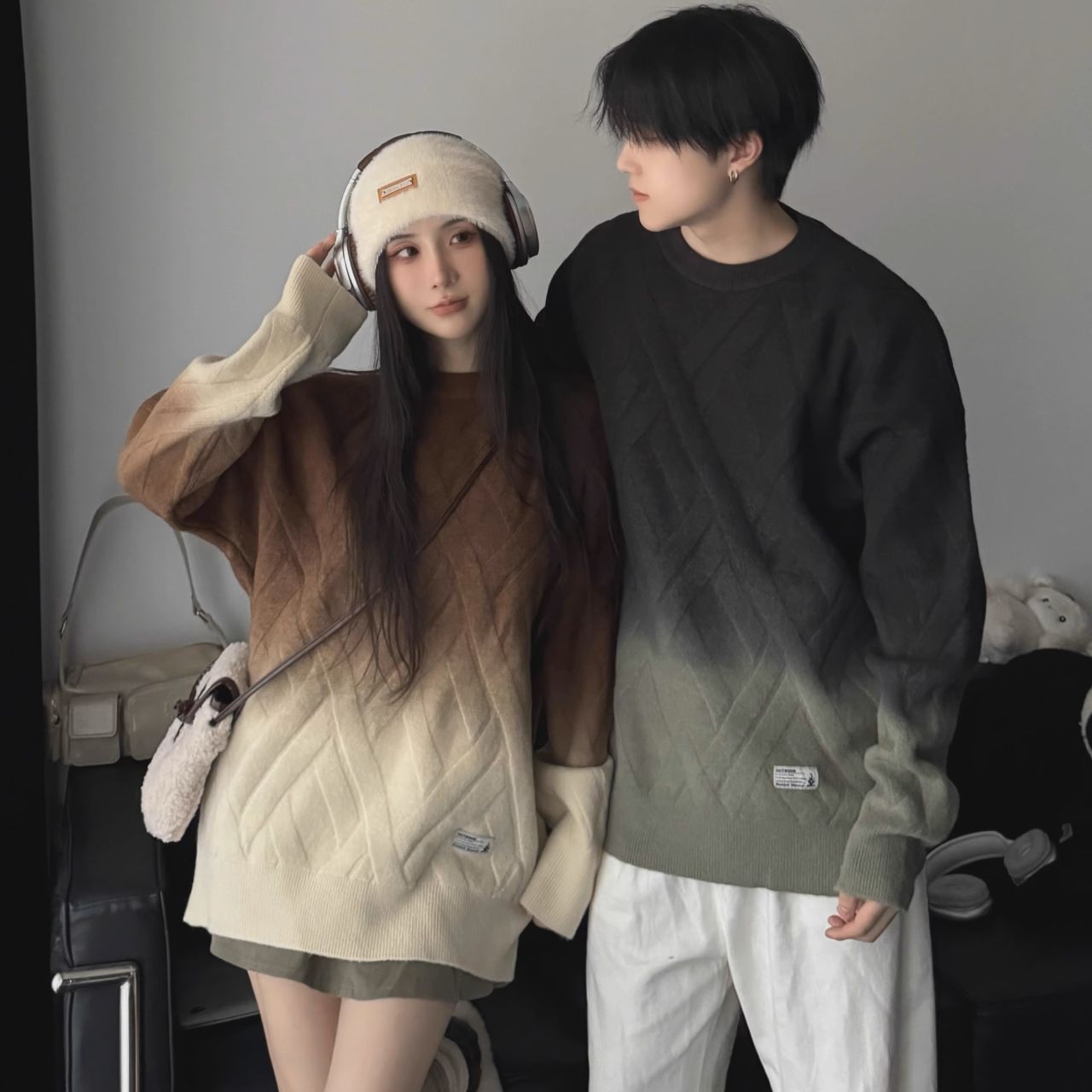 カップルペアルック グラデーションニット 韓国風 ゆったりシルエット 男女兼用