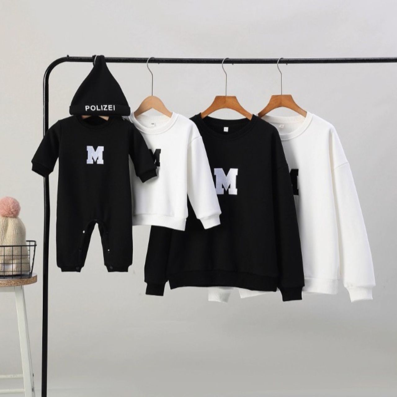 親子ペアルック Mロゴ スタイリッシュ トレーナー・ロンパース