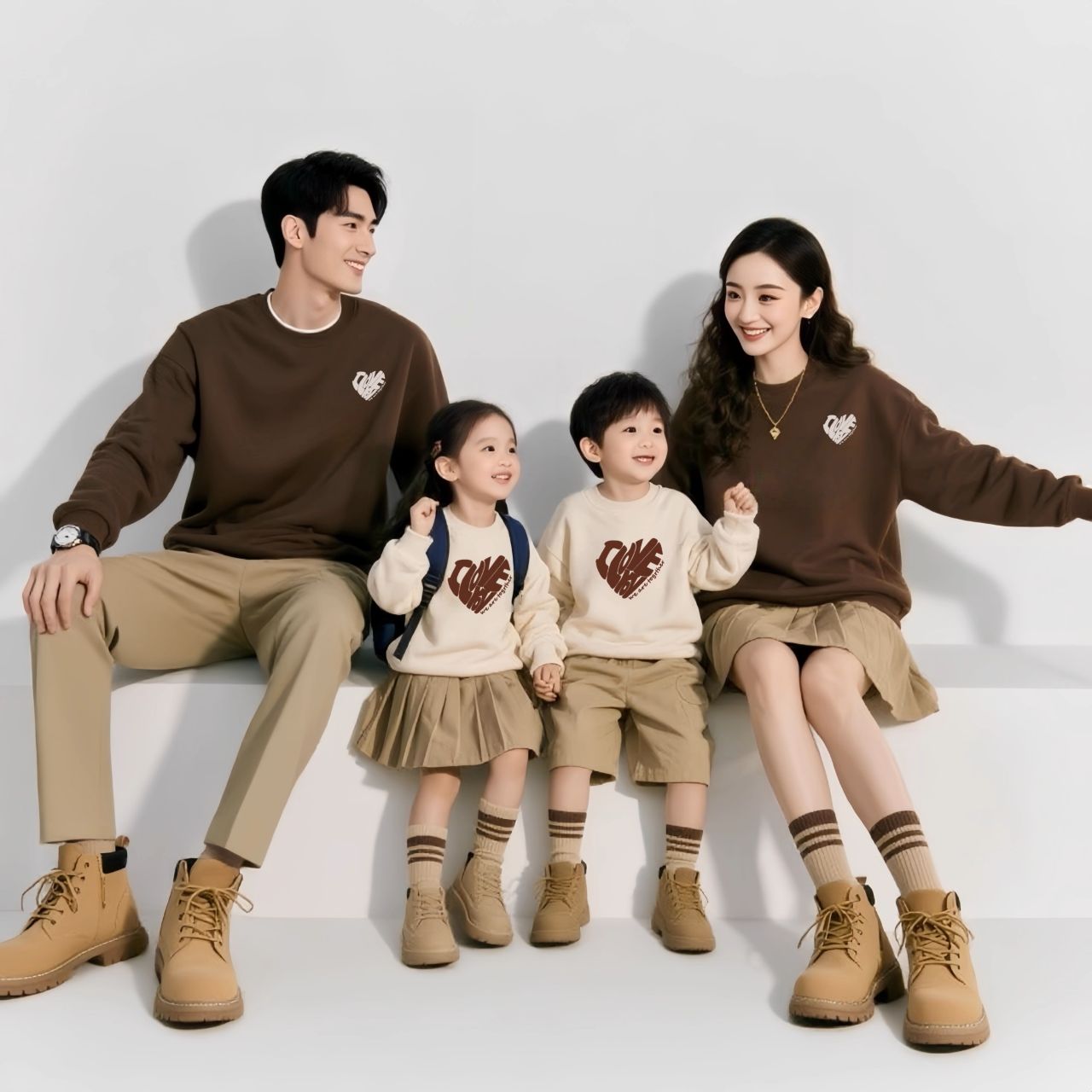 親子ペアルック ナチュラルハートロゴ トレーナー・ロンパース