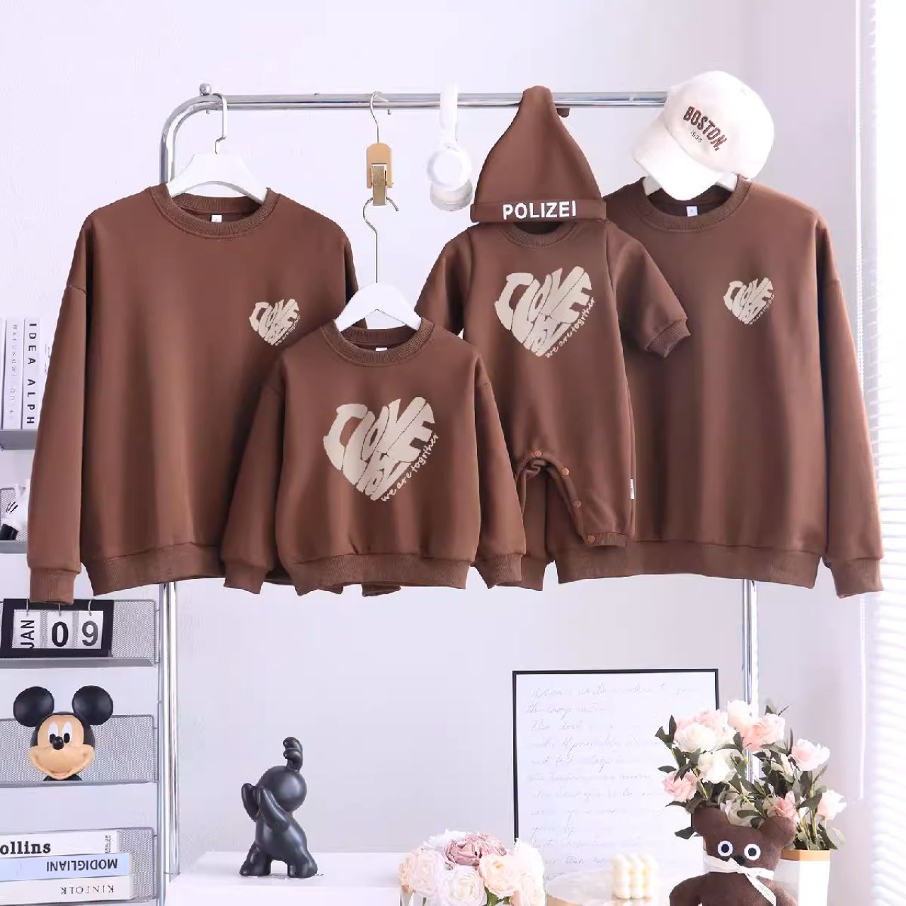 親子ペアルック ナチュラルハートロゴ トレーナー・ロンパース