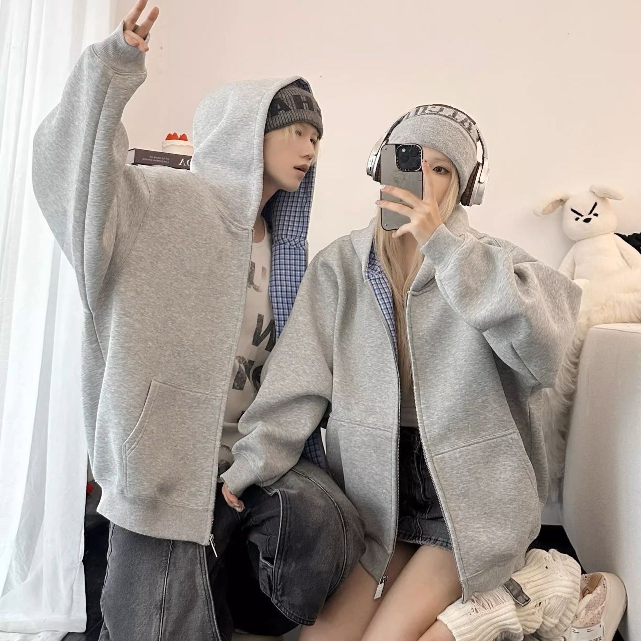 カップルペアルック インナーチェックデザイン グレーパーカー【2点セット】