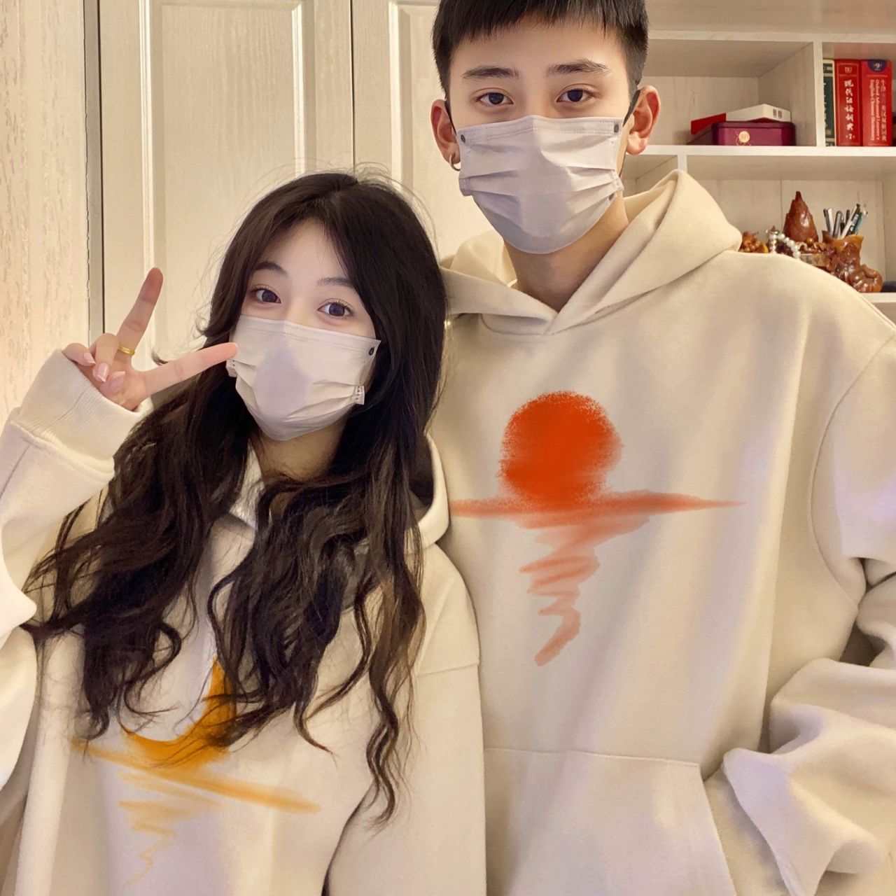 カップルペアルック Moon & Sun ベージュパーカー【2点セット】