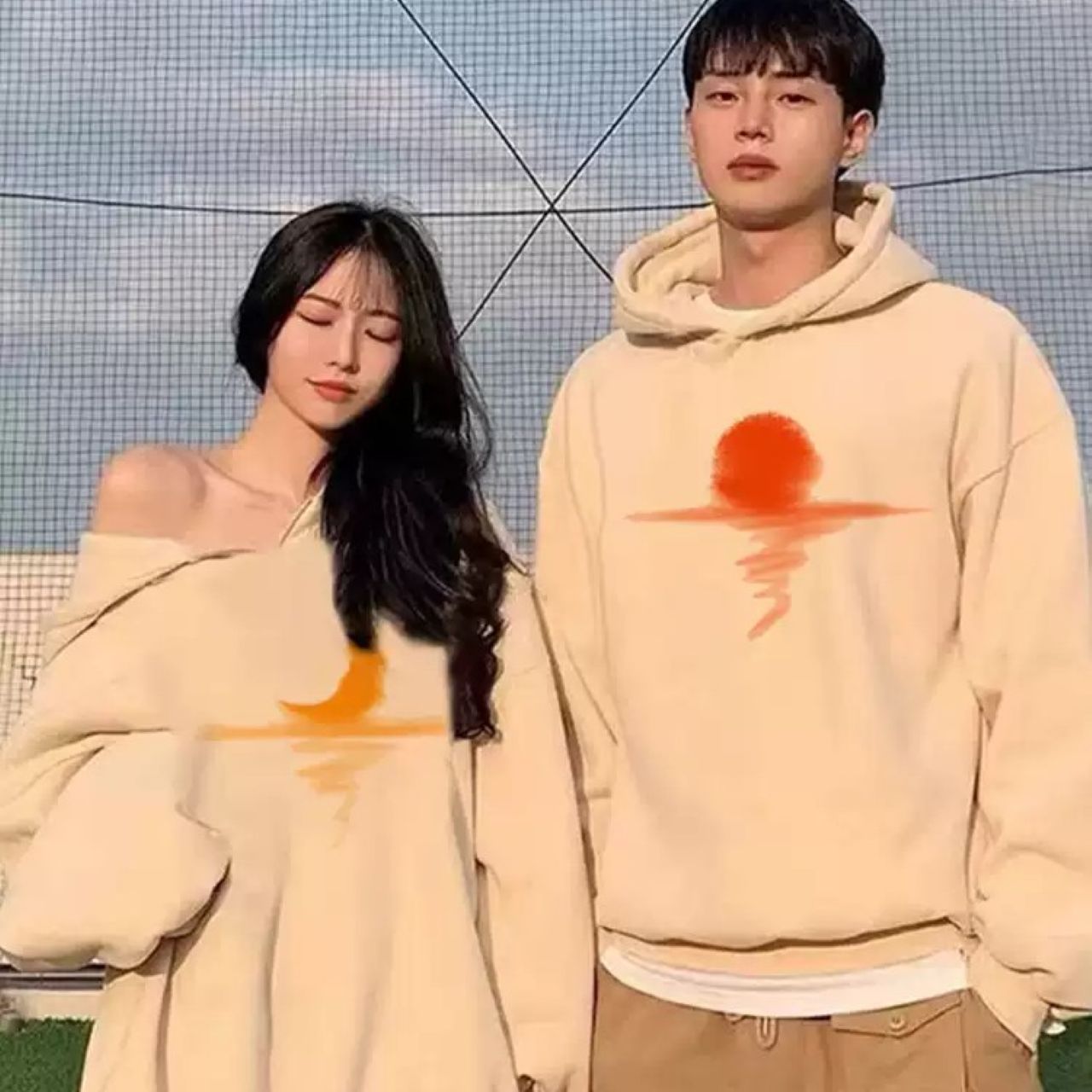 カップルペアルック Moon & Sun ベージュパーカー【2点セット】