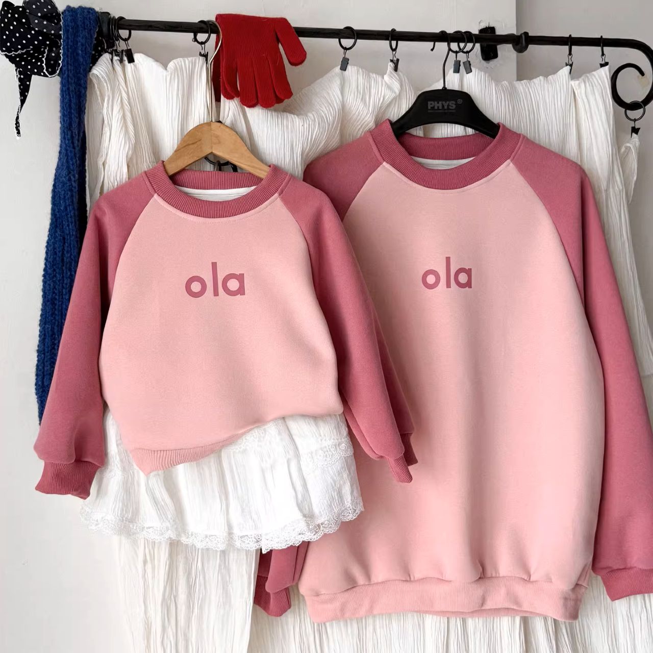 親子ペアルック olaロゴトレーナー