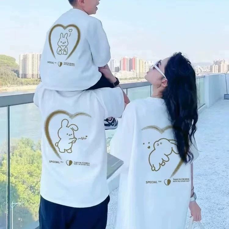 親子ペアルック 家族でつながるハート＆うさぎ Tシャツ