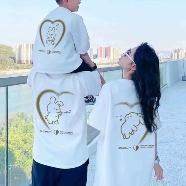 親子ペアルック 家族でつながるハート＆うさぎ Tシャツ