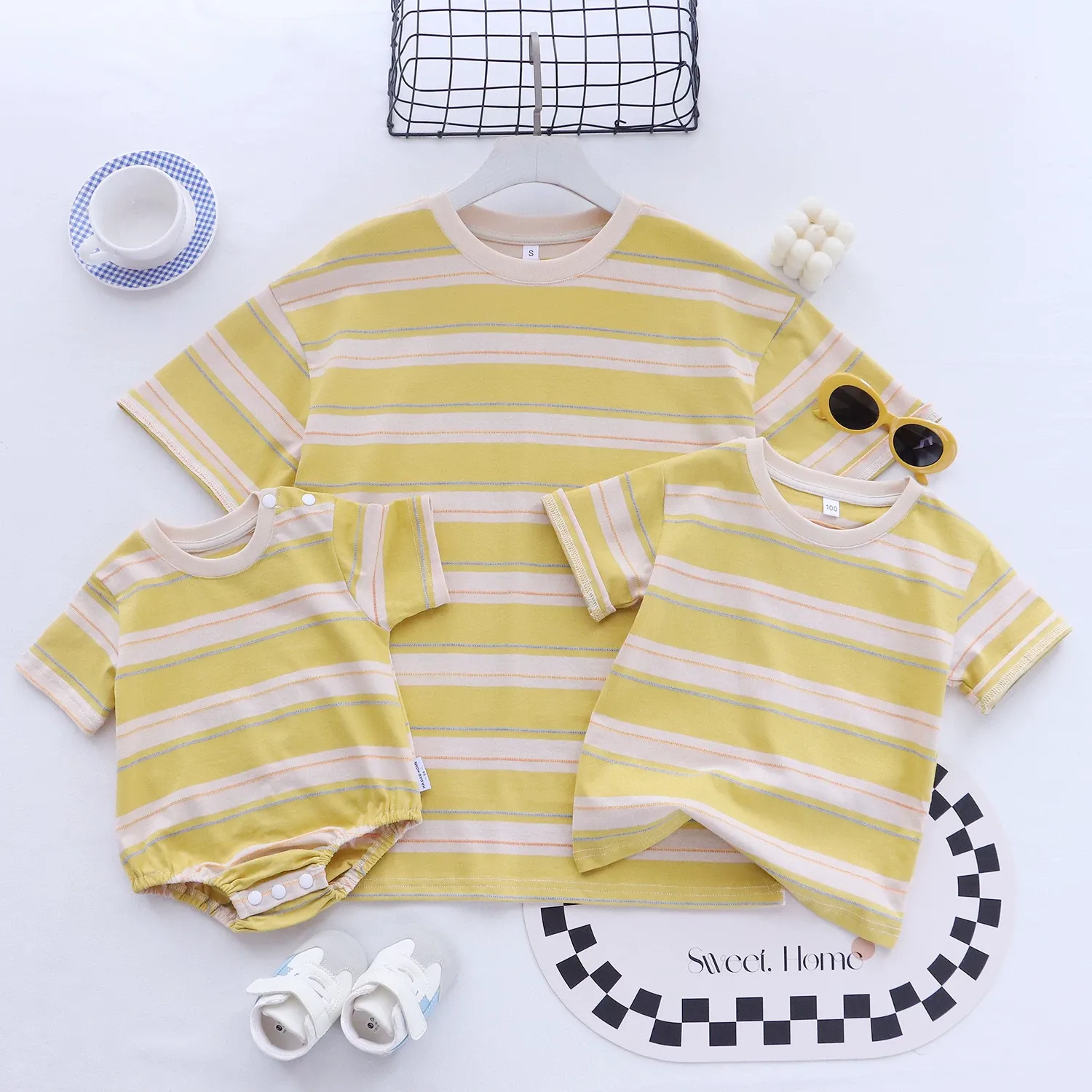 親子ペアルック ハッピーイエロー ボーダーTシャツ＆ロンパース