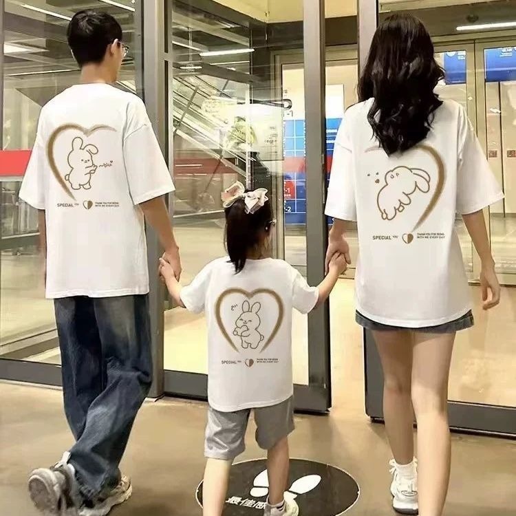 親子ペアルック 家族でつながるハート＆うさぎ Tシャツ
