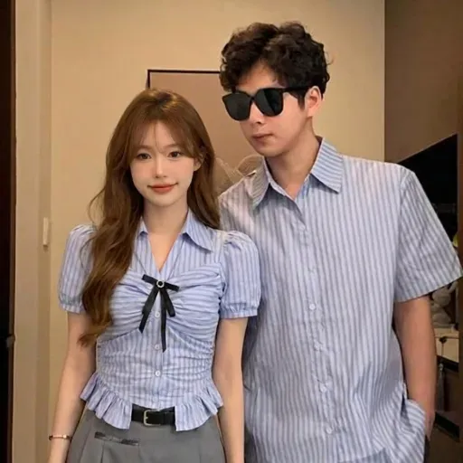 ペアルック 韓国カレッジ風ブルーストライプ半袖シャツ