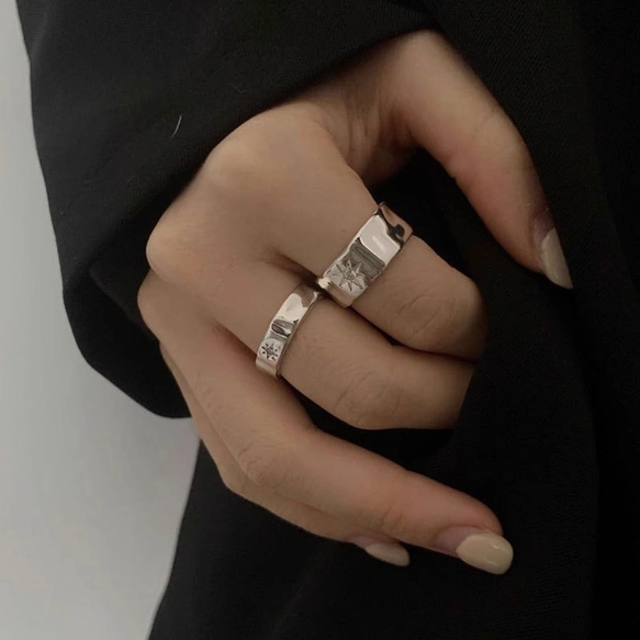 ペアアクセサリー ノーススター シルバーリング 【2点セット】