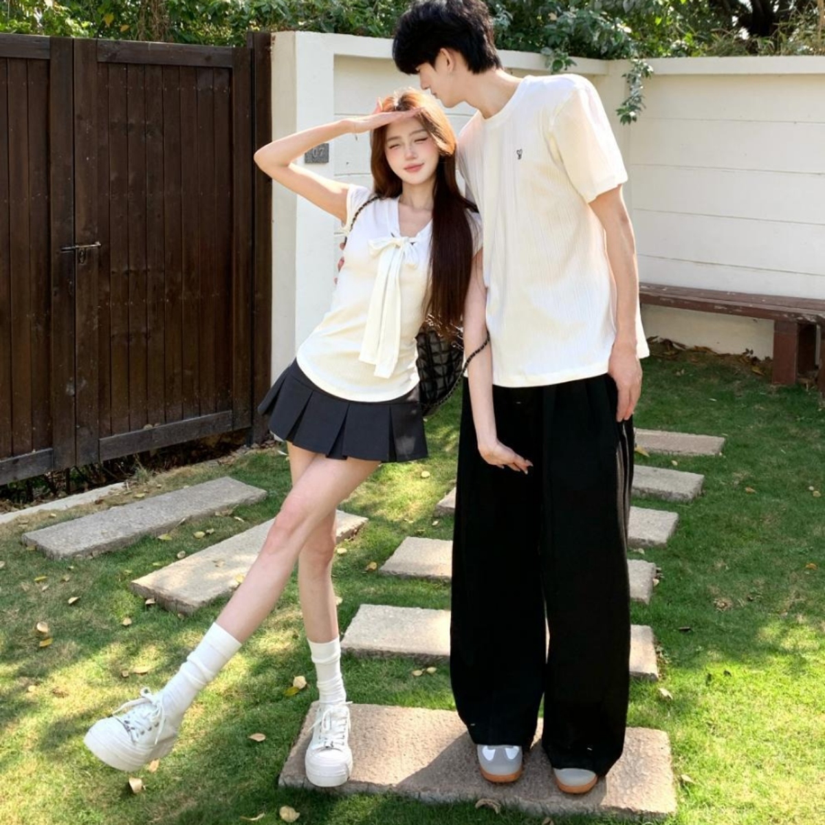 カップルペアルック ワンポイント刺繍 Tシャツ&ボウタイトップス