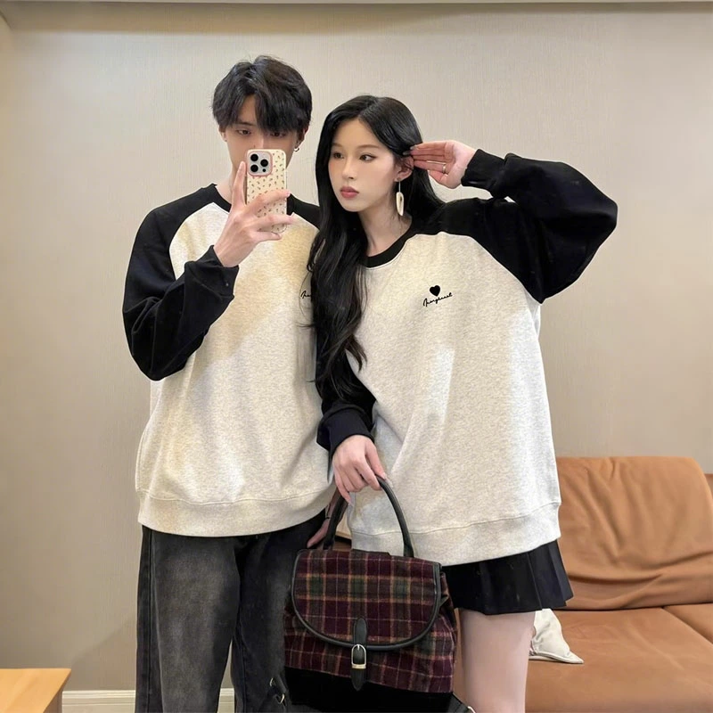 カップルペアルック ハートアクセント ラグラン袖トレーナー【2点セット】