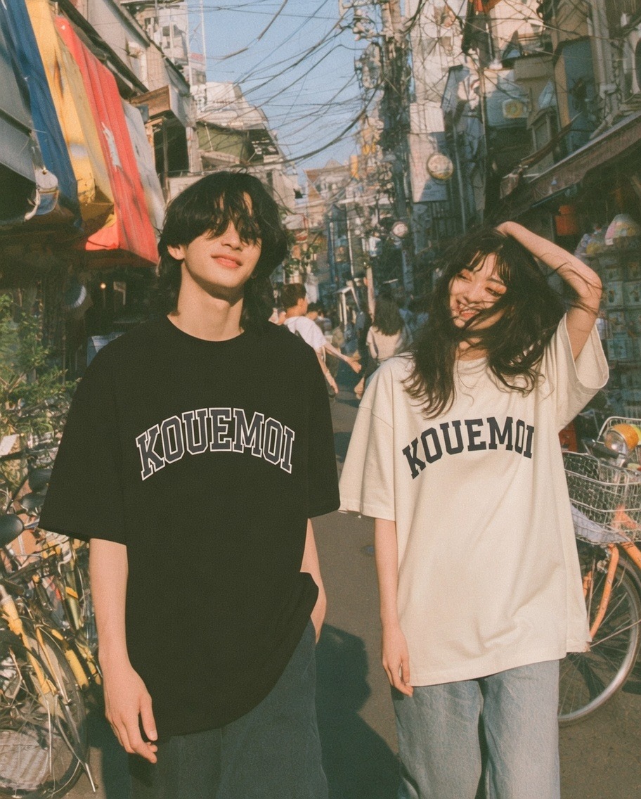 【2点セット】 カップルペアルック 「KOUEMO」 アーチロゴTシャツ