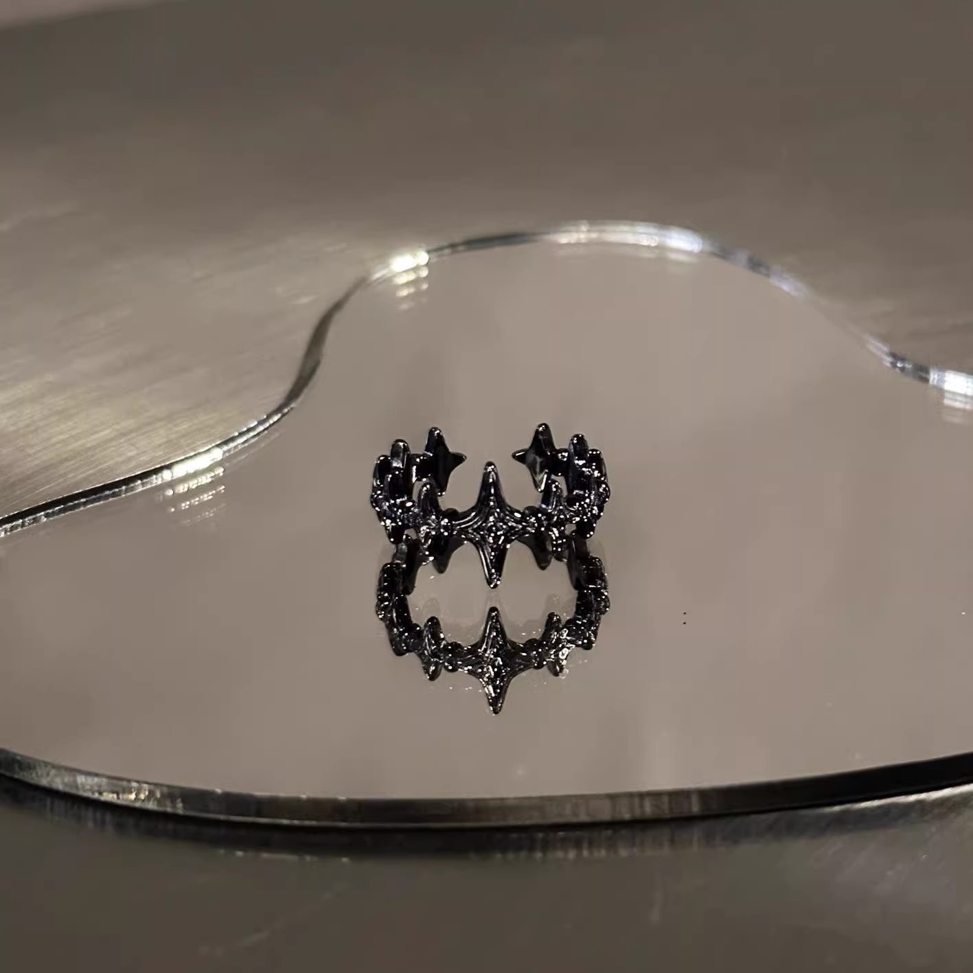 ペアアクセサリー ダーククロス流星リング 【2点セット】