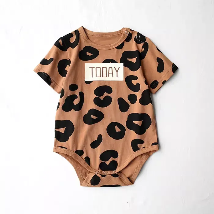親子ペアルック レオパードアクセント Tシャツ・ロンパース