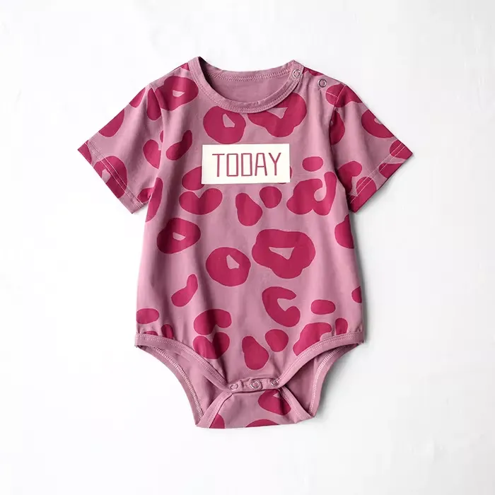 親子ペアルック レオパードアクセント Tシャツ・ロンパース