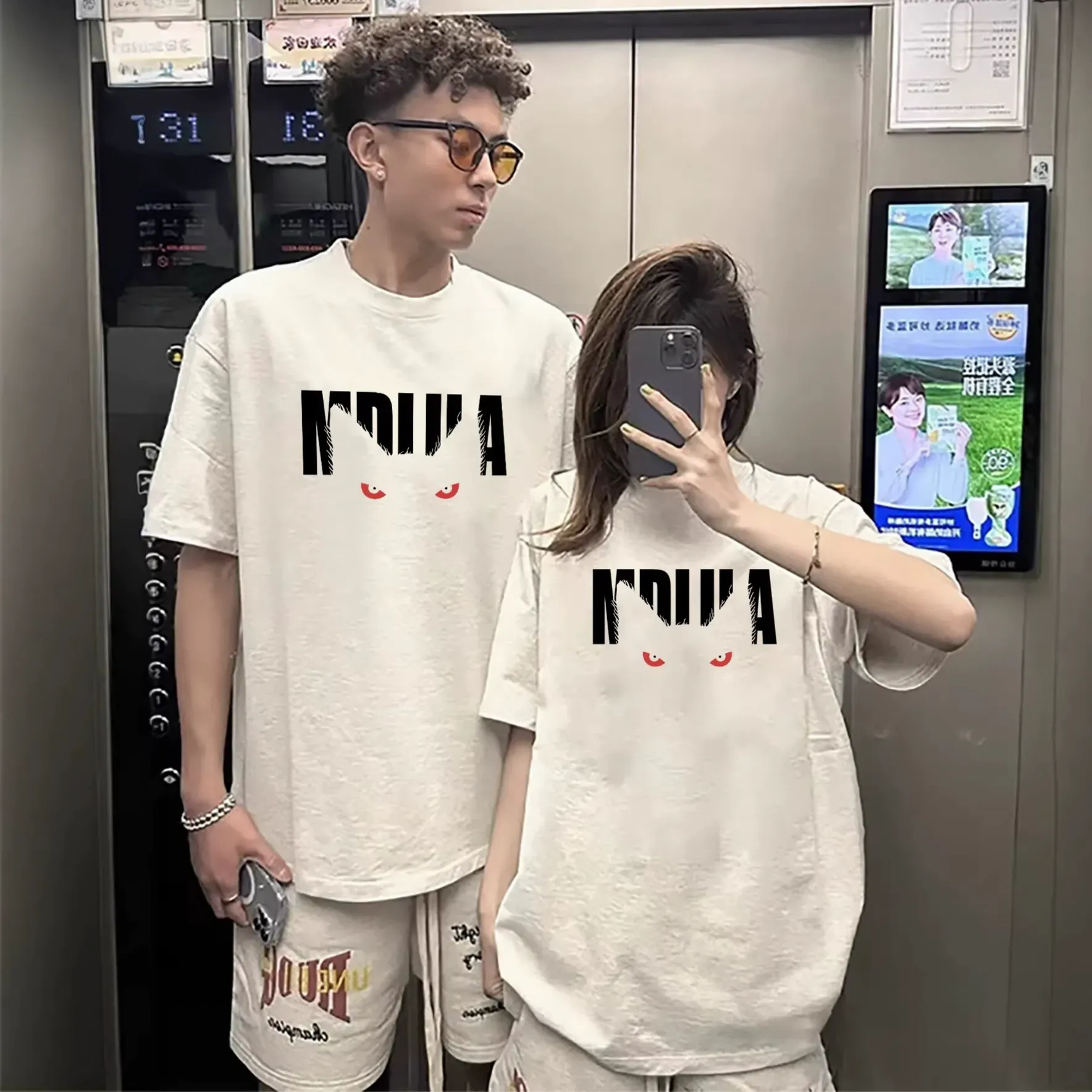 カップルペアルック【Shadow Eyes】モノトーンビーストTシャツ