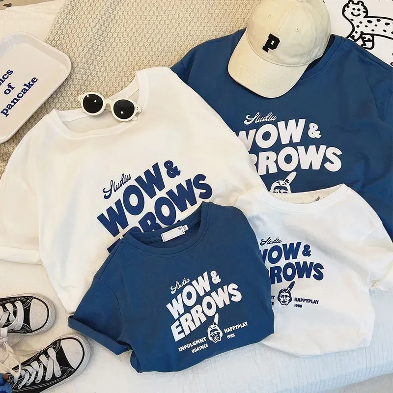 親子ペアルック ヴィンテージ風カレッジTシャツ ～Wow & Arrows～