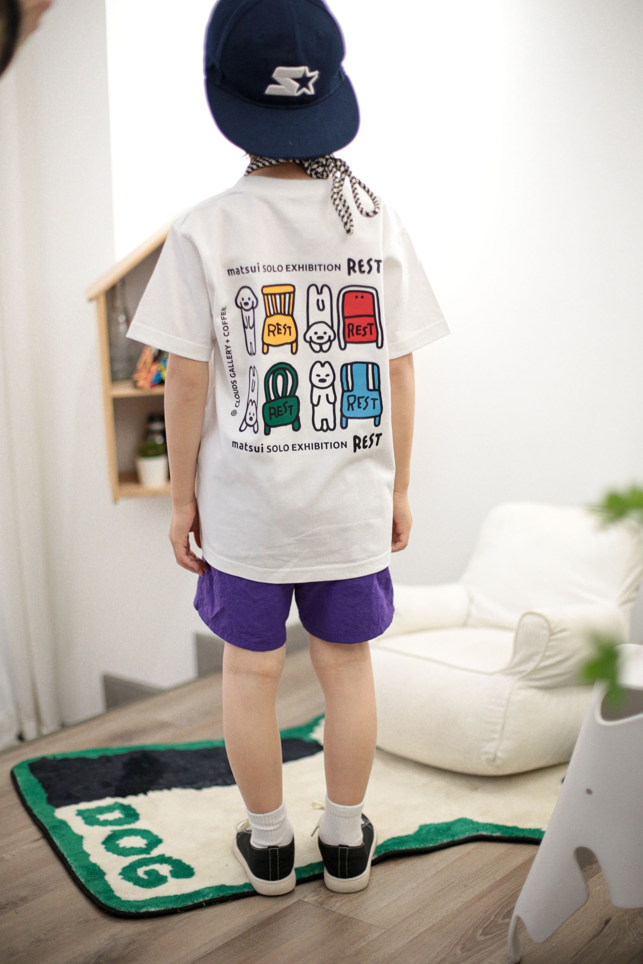 親子ペアルック カラフルチェア＆アニマル バックプリントTシャツ