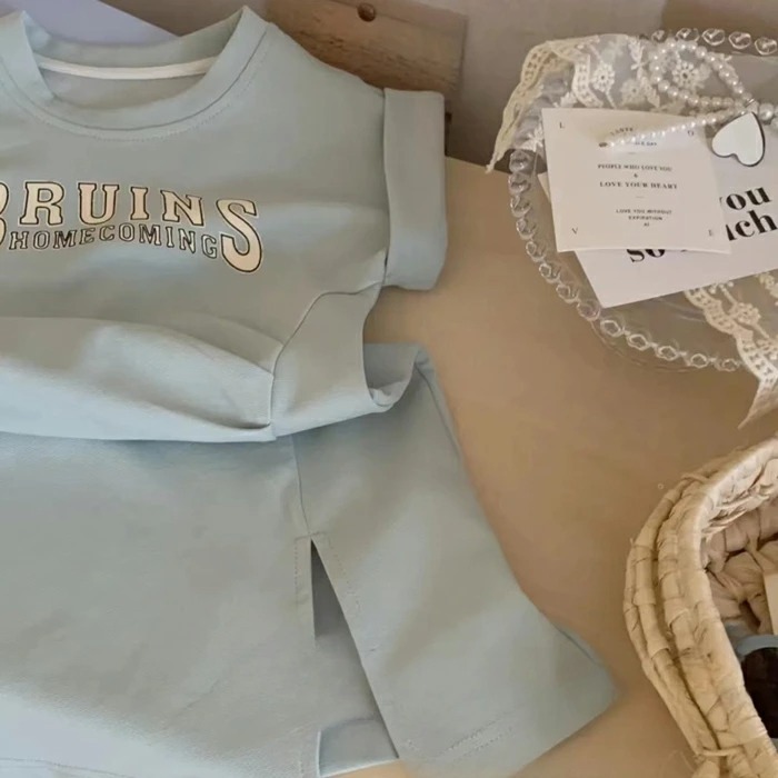 親子ペアルック 爽やかブルー カレッジロゴ風 Tシャツ・ワンピース・ロンパース