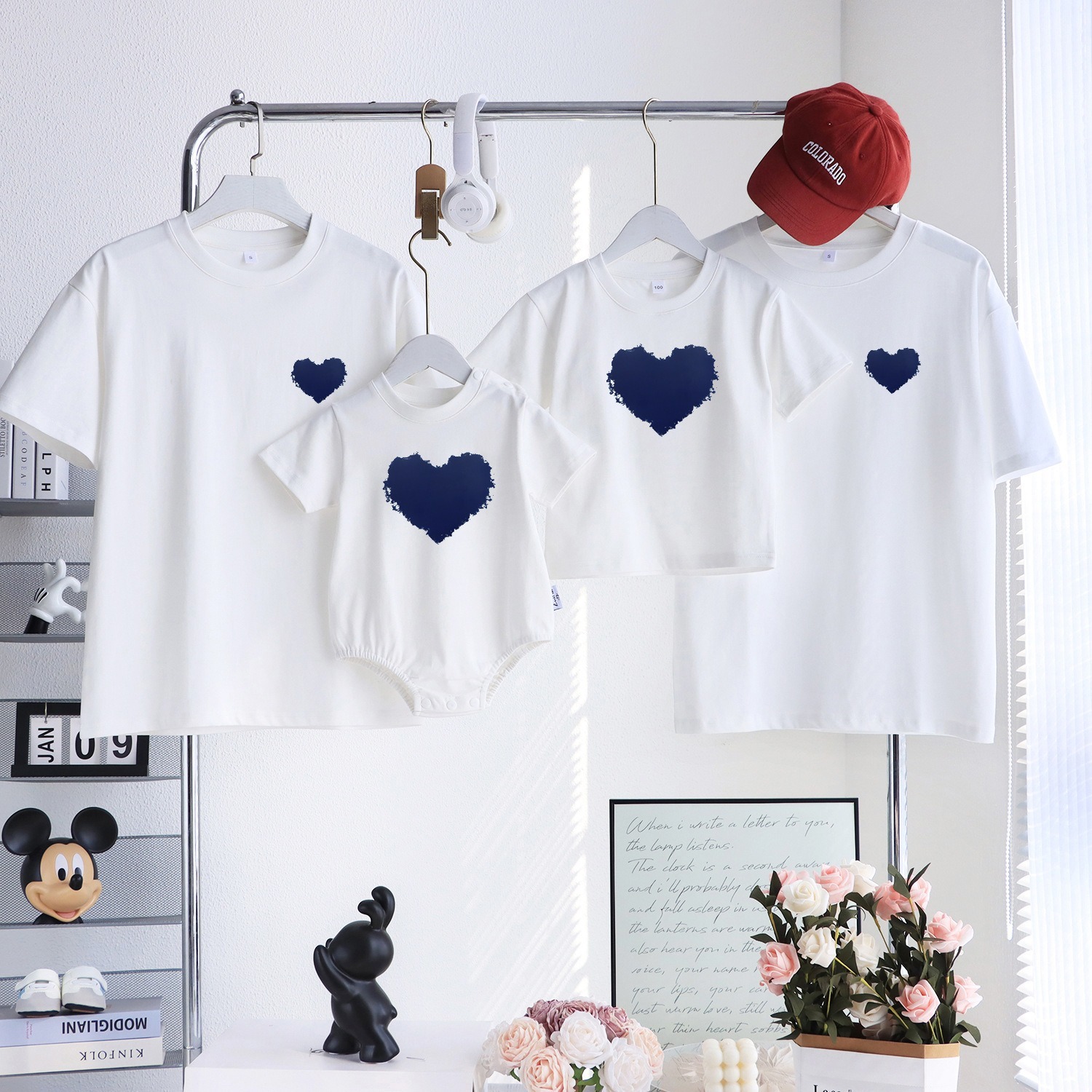 親子ペアルック ペイントタッチハート 白Tシャツ