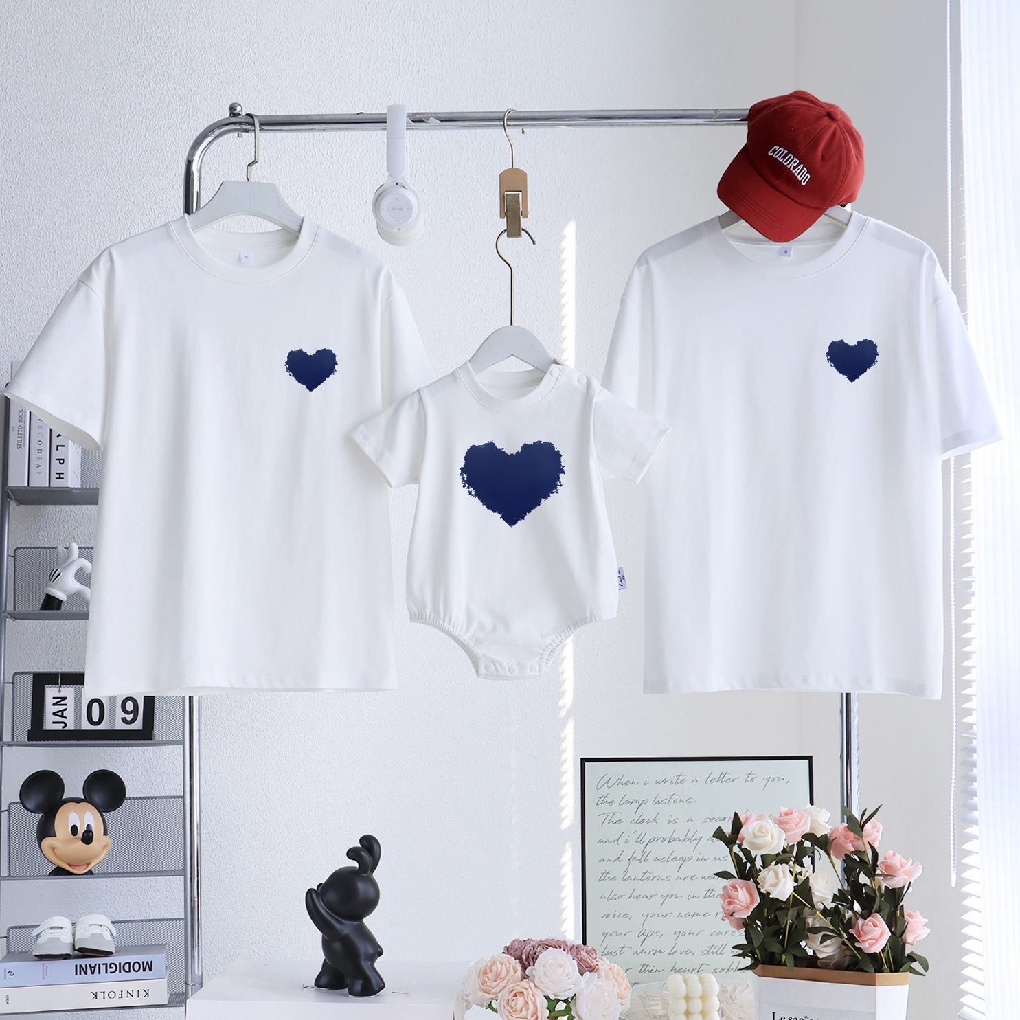 親子ペアルック ペイントタッチハート 白Tシャツ
