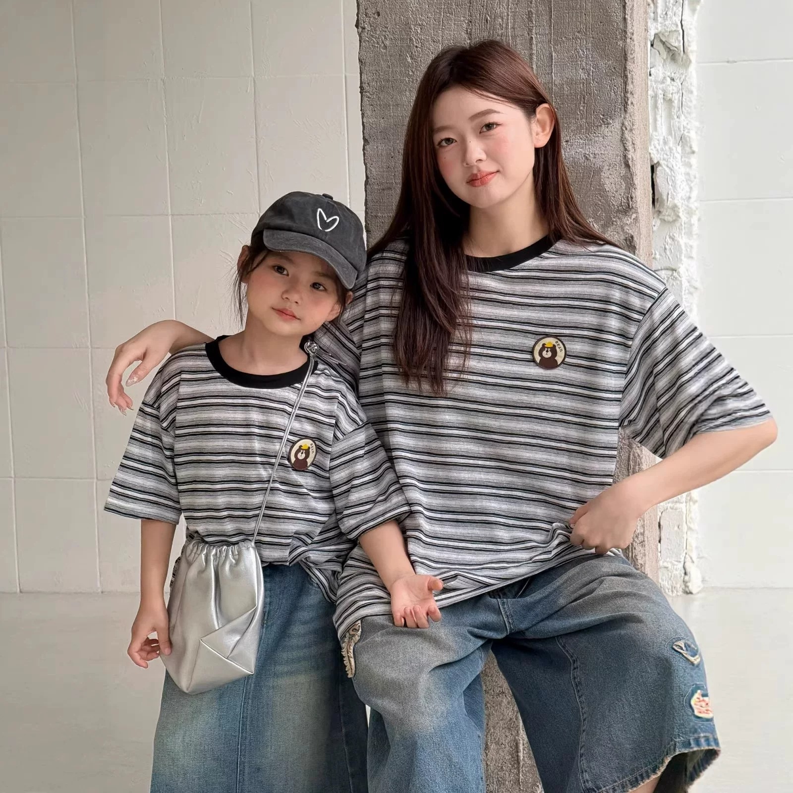 親子ペアルック くまさんワッペンのリラックスボーダーTシャツ