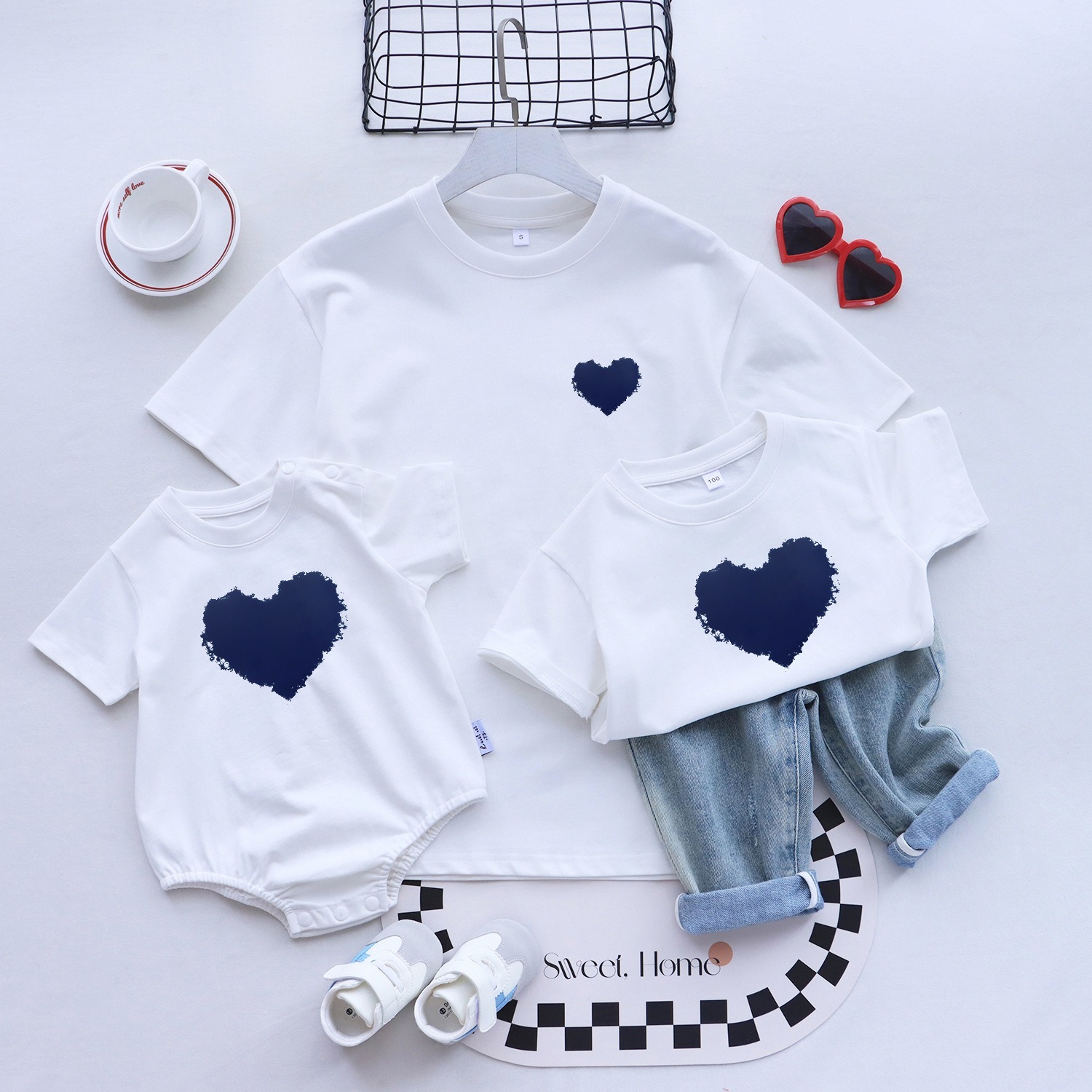 親子ペアルック ペイントタッチハート 白Tシャツ