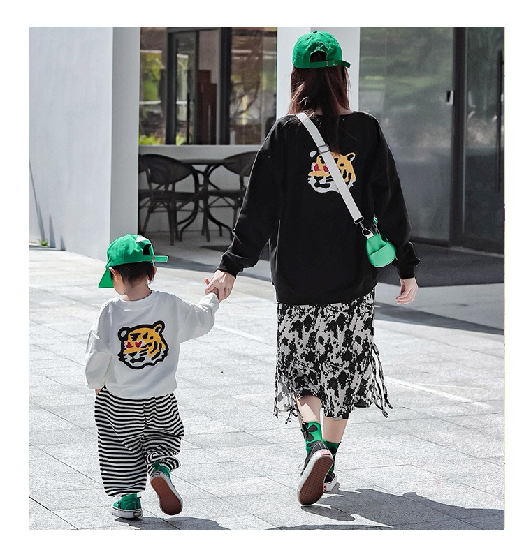 親子ペアルック タイガースマイル トレーナー・ロンパース