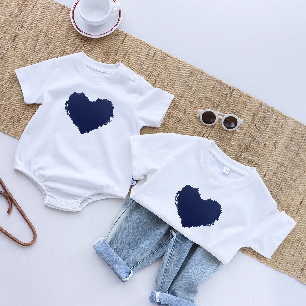 親子ペアルック ペイントタッチハート 白Tシャツ