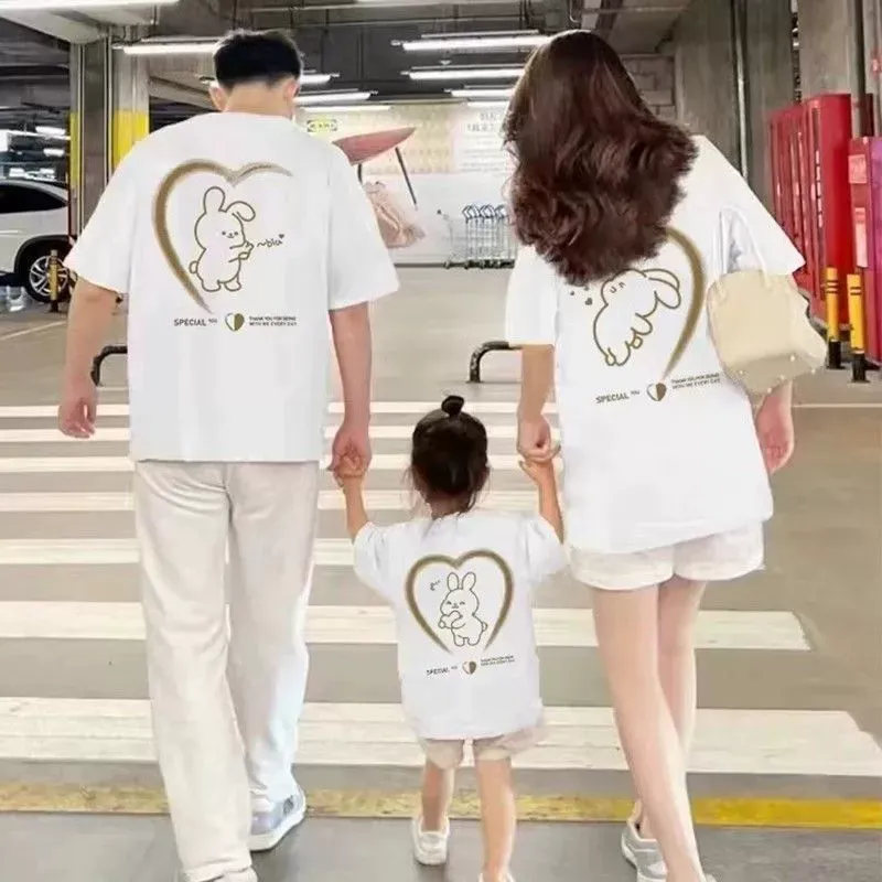 親子ペアルック 家族でつながるハート＆うさぎ Tシャツ